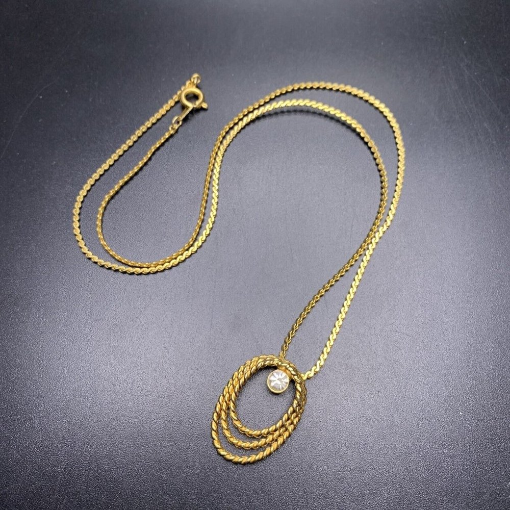 Dainty Pendant Necklace Gold Tone Rope Texture Clear Rhinestone Simple Vintage